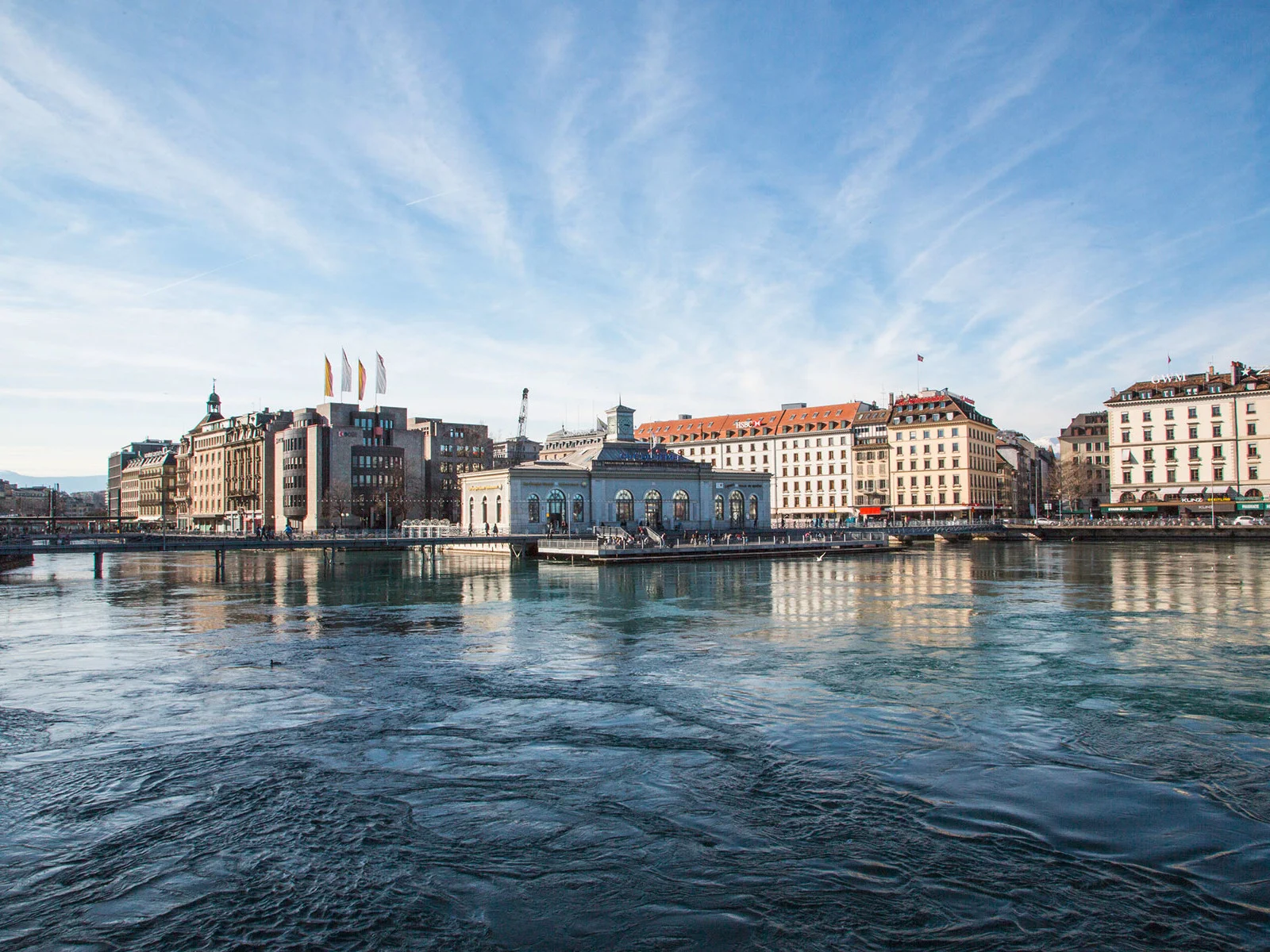 Vue a&eacute;rienne de Gen&egrave;ve et du lac L&eacute;man
